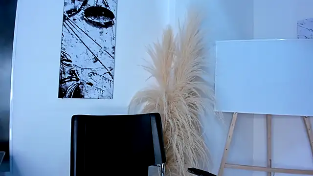 Snapshot of africa_holmes chatting on November 29, 2025, 2:44 am africa holmes online show from November 29, 2025, 2:44 am