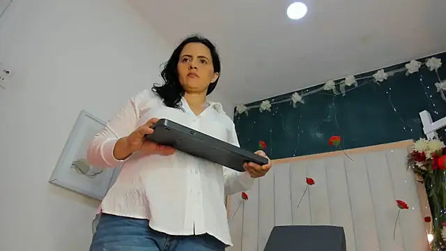 africa holmes online show from February 28, 2026, 2:22 am