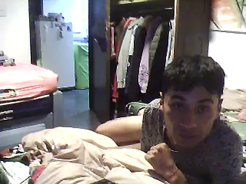 Snapshot of 1418edwar chatting on January 12, 2025, 12:28 am 1418edwar online show from January 12, 2025, 12:28 am