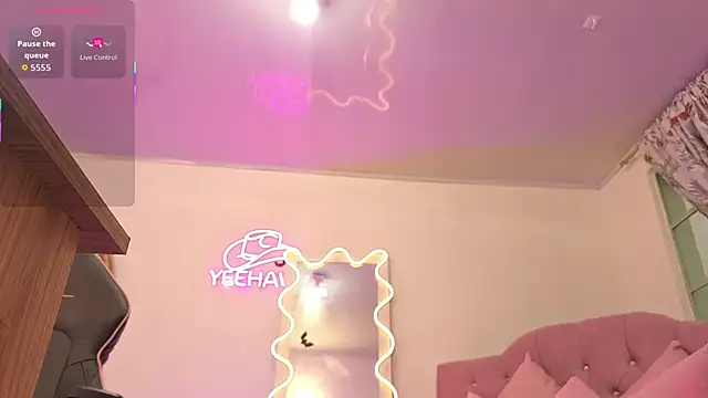 kittystart tay online show from November 10, 2025, 11:37 am