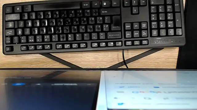 Snapshot of Girl_Cindi chatting on December 16, 2024, 5:38 am Girl Cindi online show from December 16, 2024, 5:38 am