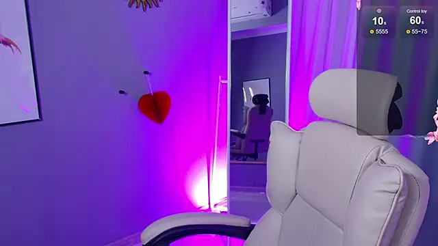 Lana  Cute  online show from February 10, 2026, 2:27 pm