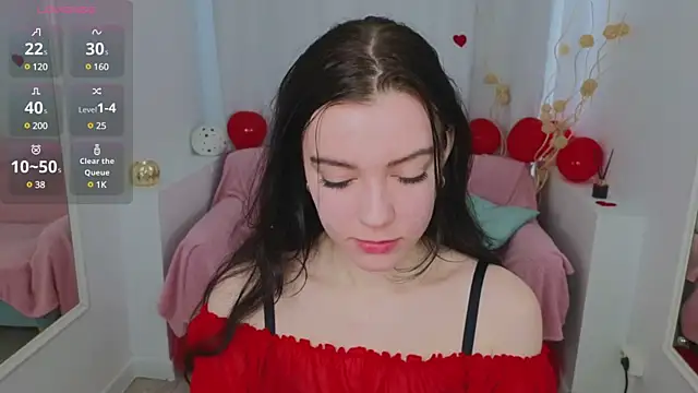 Snapshot of Lana__Cute_ chatting on February 14, 2025, 12:36 pm Lana Cute online show from February 14, 2025, 12:36 pm