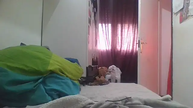 lunaxxxtreme online show from February 10, 2025, 1:01 pm