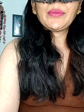 sexy bhabhi69 online show from April 15, 2026, 5:50 pm