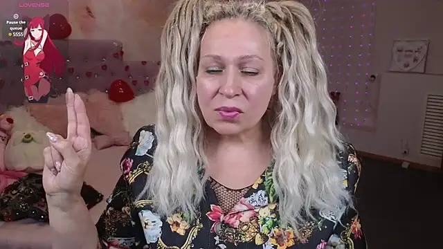 Snapshot of Penelope_Pinky chatting on February 14, 2025, 2:33 pm Penelope Pinky online show from February 14, 2025, 2:33 pm