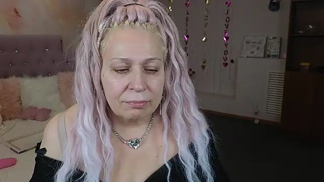 Snapshot of Penelope_Pinky chatting on February 28, 2025, 2:09 pm Penelope Pinky online show from February 28, 2025, 2:09 pm