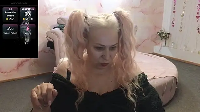 Penelope Pinky online show from April 1, 2026, 11:00 am