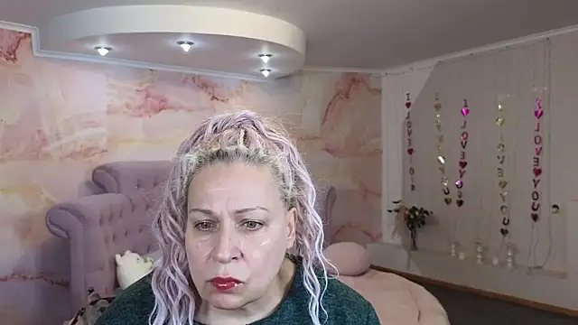 Snapshot of Penelope_Pinky chatting on October 2, 2025, 11:57 am Penelope Pinky online show from October 2, 2025, 11:57 am