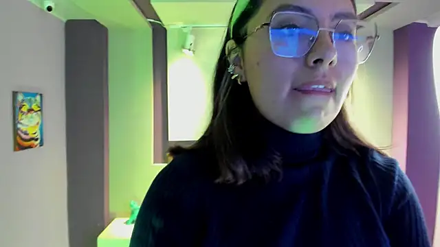 mila mendoza online show from March 11, 2025, 10:42 pm