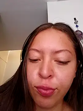 Snapshot of Selene_Amari chatting on July 15, 2026, 6:59 pm Selene Amari online show from July 15, 2026, 6:59 pm