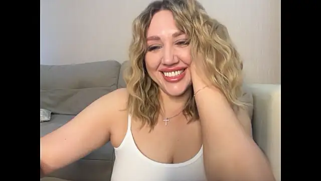 Snapshot of VickyLove047 chatting on July 4, 2026, 6:31 am VickyLove047 online show from July 4, 2026, 6:31 am