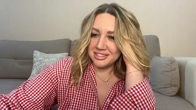 VickyLove047 online show from October 9, 2025, 7:20 am