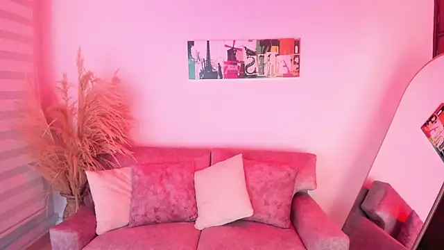 Regina blum online show from April 18, 2026, 10:39 am