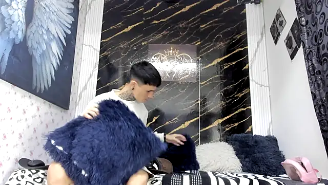 exotic hot couple online show from July 20, 2026, 7:38 pm