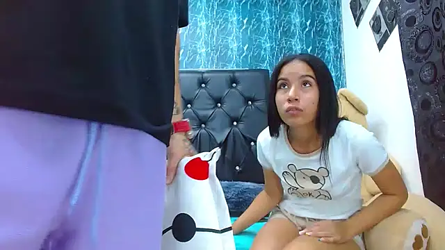 Snapshot of exotic_hot_couple chatting on March 18, 2025, 2:08 am exotic hot couple online show from March 18, 2025, 2:08 am