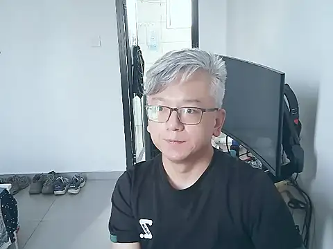 leoUSIR online show from September 11, 2025, 1:16 am