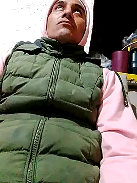 Snapshot of NewBe9D9 chatting on February 6, 2026, 12:23 pm NewBe9D9 online show from February 6, 2026, 12:23 pm