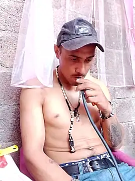 Snapshot of NewBe9D9 chatting on February 15, 2026, 11:36 pm NewBe9D9 online show from February 15, 2026, 11:36 pm