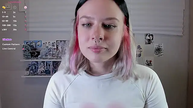 Snapshot of tender_kiitty chatting on November 12, 2025, 3:49 pm tender kiitty online show from November 12, 2025, 3:49 pm