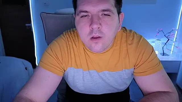 Snapshot of JasonJacks chatting on May 6, 2026, 3:43 am JasonJacks online show from May 6, 2026, 3:43 am