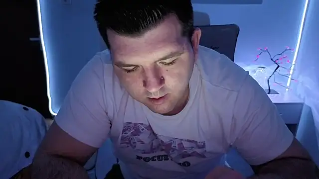 Snapshot of JasonJacks chatting on April 28, 2026, 1:59 am JasonJacks online show from April 28, 2026, 1:59 am