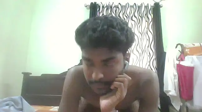 Snapshot of funcracker chatting on February 2, 2025, 10:56 am funcracker online show from February 2, 2025, 10:56 am