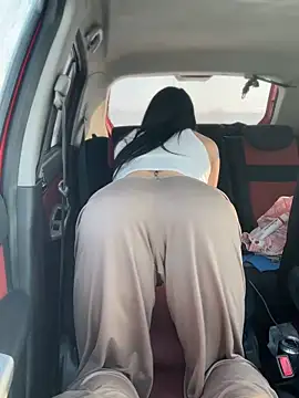 Snapshot of JulliaVegas chatting on March 9, 2025, 5:22 am JulliaVegas online show from March 9, 2025, 5:22 am