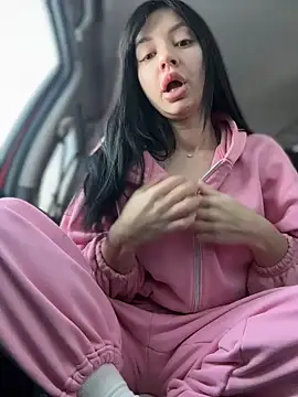 Snapshot of JulliaVegas chatting on February 5, 2026, 2:51 am JulliaVegas online show from February 5, 2026, 2:51 am