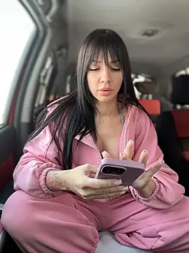 Snapshot of JulliaVegas chatting on February 28, 2026, 2:44 am JulliaVegas online show from February 28, 2026, 2:44 am