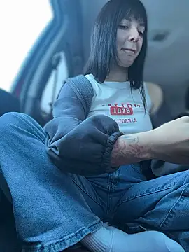 Snapshot of JulliaVegas chatting on January 8, 2026, 3:12 am JulliaVegas online show from January 8, 2026, 3:12 am