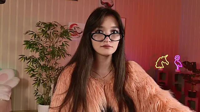 Krystal Boo online show from December 17, 2024, 4:32 pm