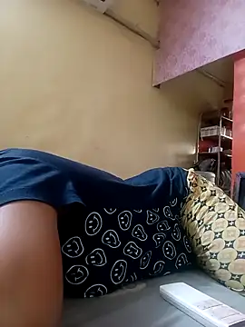 Snapshot of sunita-doll chatting on February 25, 2026, 2:01 am sunita-doll online show from February 25, 2026, 2:01 am