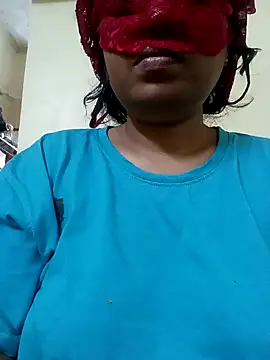 Snapshot of sunita-doll chatting on July 2, 2026, 10:43 am sunita-doll online show from July 2, 2026, 10:43 am