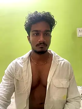 freaok t online show from November 9, 2025, 5:44 am