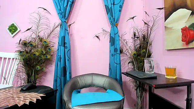 Snapshot of miss--flora chatting on September 29, 2025, 3:06 pm miss--flora online show from September 29, 2025, 3:06 pm