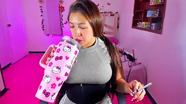 Snapshot of perlabeautiful chatting on March 2, 2026, 9:55 pm perlabeautiful online show from March 2, 2026, 9:55 pm