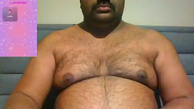 indianbearbot online show from December 14, 2025, 8:58 pm