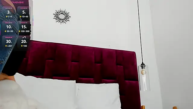 Snapshot of hotmature1 chatting on December 17, 2025, 11:04 am hotmature1 online show from December 17, 2025, 11:04 am