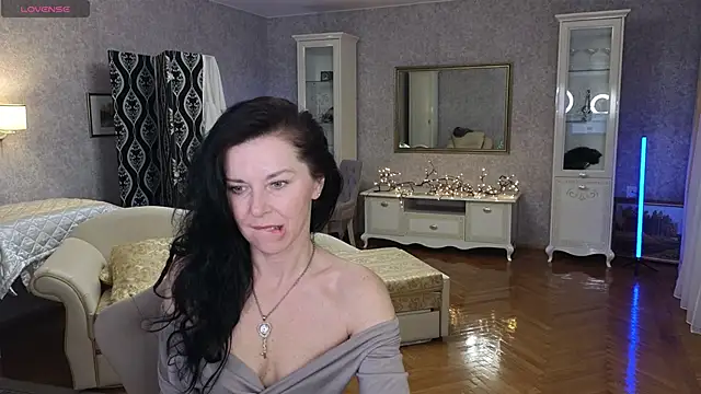 LinaJoy online show from March 30, 2026, 8:21 pm