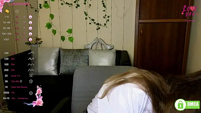 Alicia redfollow online show from September 21, 2025, 5:29 pm