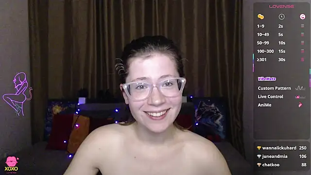 Alicia redfollow online show from March 15, 2025, 9:30 am