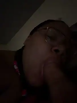 Snapshot of InterRacialFacial7296 chatting on June 19, 2026, 9:09 pm InterRacialFacial7296 online show from June 19, 2026, 9:09 pm