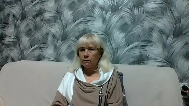 Snapshot of sakura_blonde chatting on September 30, 2025, 5:35 am sakura blonde online show from September 30, 2025, 5:35 am