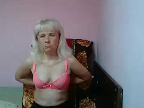 Snapshot of sakura_blonde chatting on March 16, 2025, 7:37 am sakura blonde online show from March 16, 2025, 7:37 am