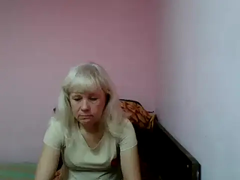 Snapshot of sakura_blonde chatting on March 1, 2025, 6:46 am sakura blonde online show from March 1, 2025, 6:46 am