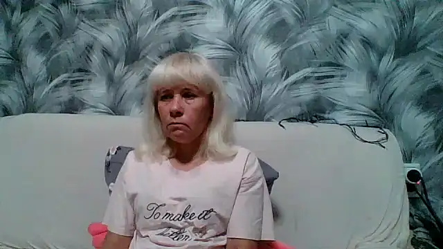 Snapshot of sakura_blonde chatting on October 4, 2025, 5:09 am sakura blonde online show from October 4, 2025, 5:09 am