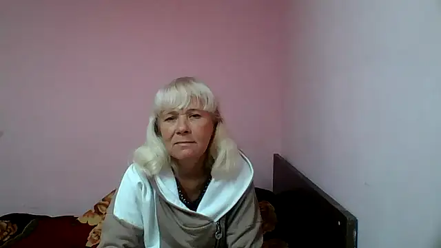 Snapshot of sakura_blonde chatting on September 25, 2025, 6:41 am sakura blonde online show from September 25, 2025, 6:41 am