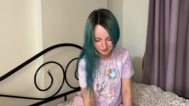 bumble bee online show from February 8, 2025, 3:42 pm