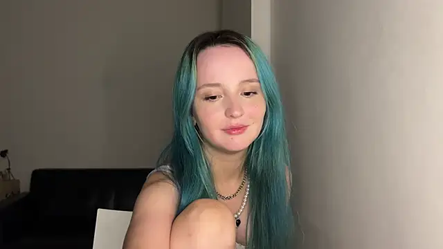 bumble bee online show from February 19, 2025, 4:55 pm